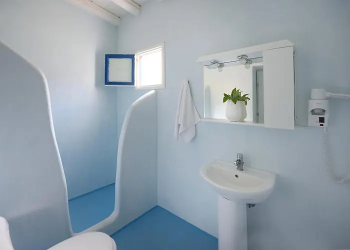 阿多尼斯客房公寓 凯勒里瓦迪